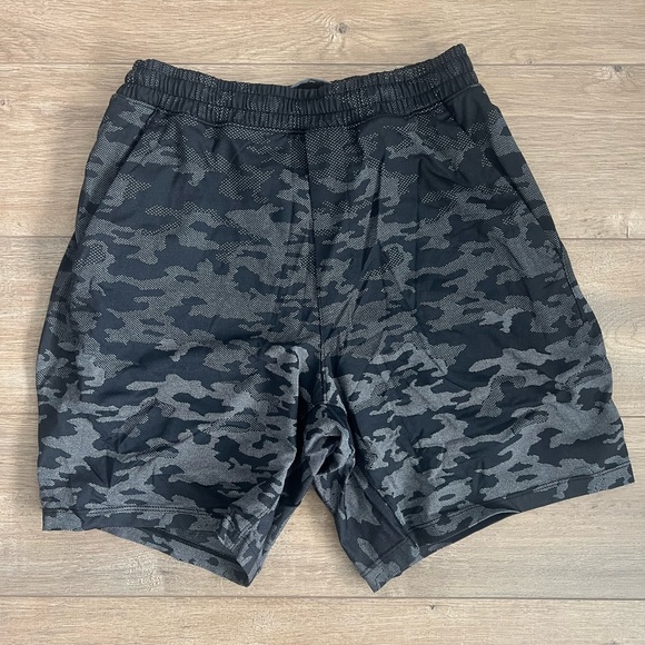 Lululemon Pacebreaker Short - Picture 1 of 2